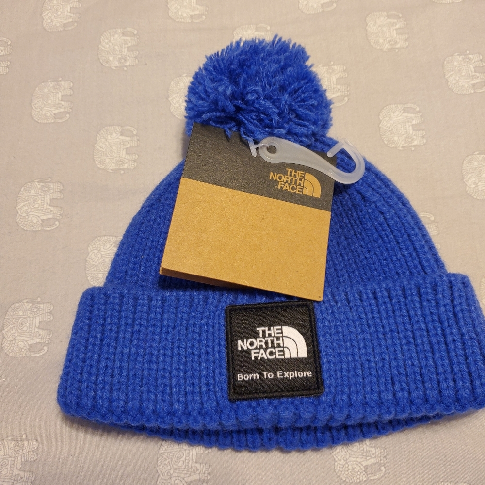 The North Face  baby  hat new with tag  color blue